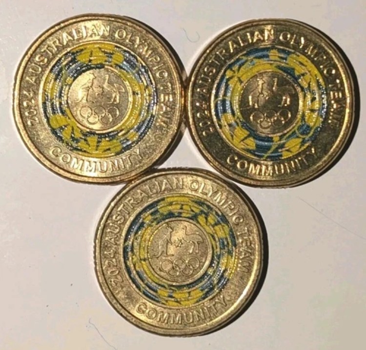 希少 2024年 3ドル キングチャールズ金貨 3色セット + 耳、毛の種類3種類｜WORLD RESOURCE【KING店】