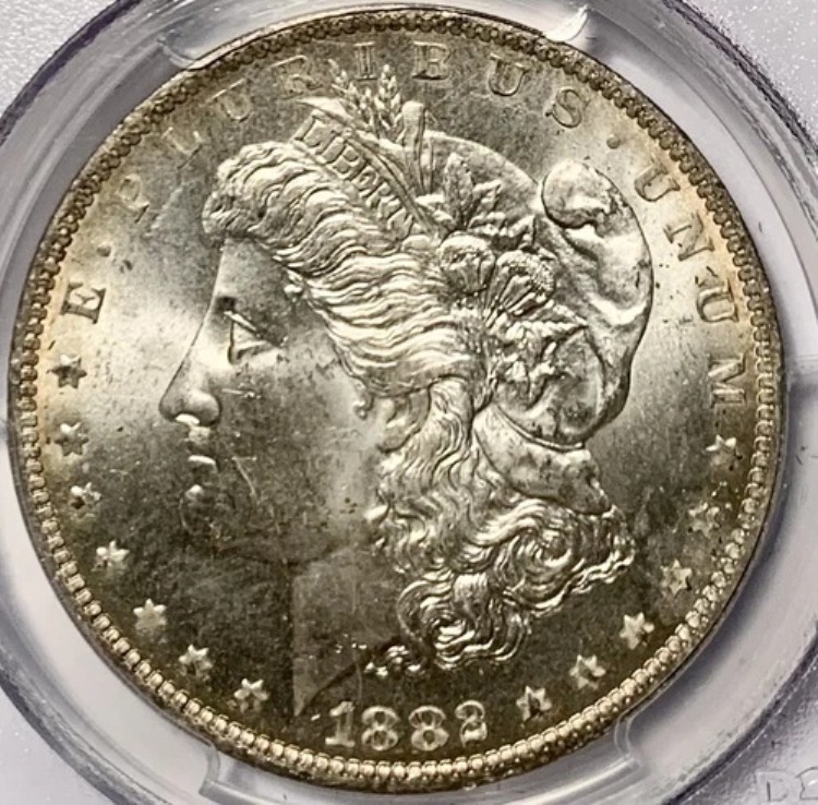 1882-O モルガン銀貨 タンジェリントーン バッグマーク最小限 PCGS MS64+