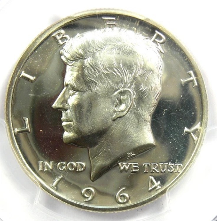 1964年 アクセント付きプルーフ ケネディ ハーフダラー 50セントコイン - PCGS PR68 カメオ - 価値1700ドル