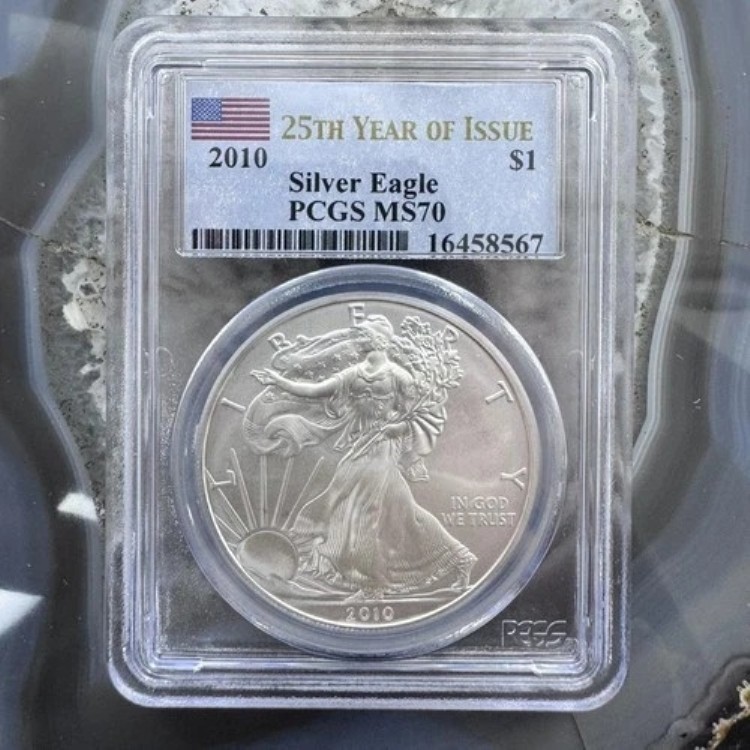 2010年 米国 1.0オンス .999 ファインアメリカンシルバーイーグル 25年発行 PCGS MS70 #567