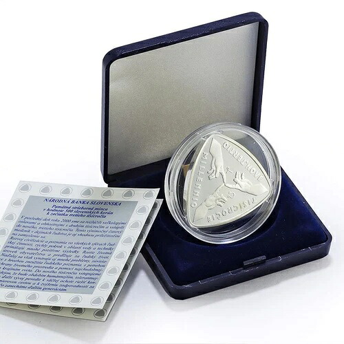 スロバキア 500コルン 第三千年紀ユニバース スリーハンド プルーフ銀貨 2001年