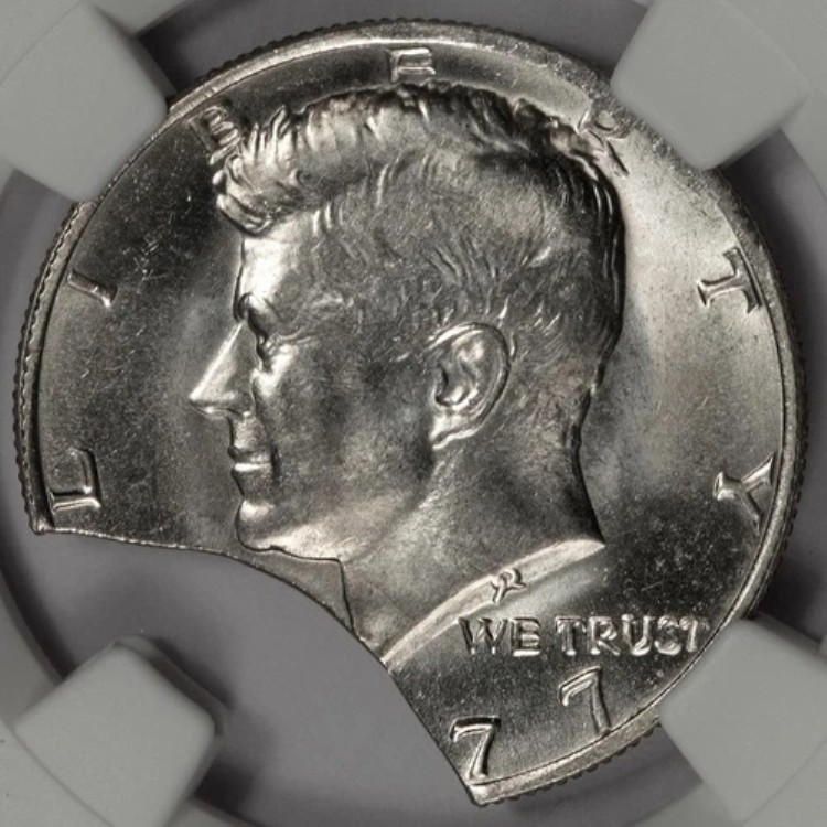 1977年 NGC MS64 20%カーブクリップ 9.4グラム ケネディハーフダラー ミントエラー "77" ワオ｜WORLD RESOURCE【KING店】