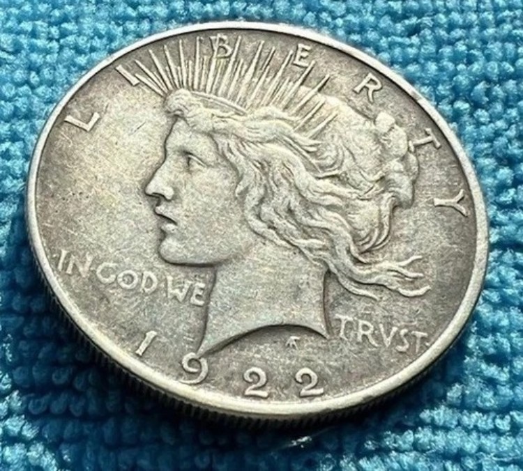 1922-D ピース銀貨 ? 90% 銀 1 ドル硬貨 ? オーストラリア産チョイス ? オリジナルの緑青