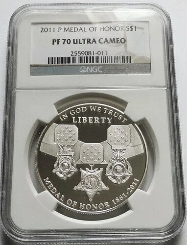 2011-P 名誉勲章プルーフ銀記念シンガポールドル1ドル硬貨 - NGC PF 70 UCAM