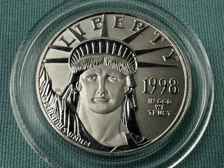 1998年 アメリカンイーグル 1オンス プラチナ 未流通 100ドルコイン