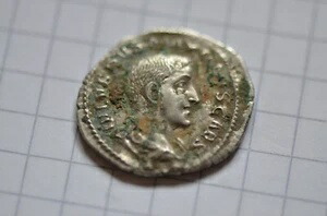 ローマ帝国時代のコイン デナール ローマ銀貨 -