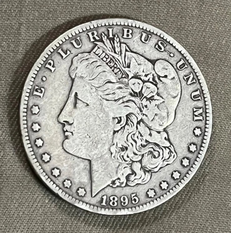 1895 年頃のモルガン ダラー、VF、希少な日付!