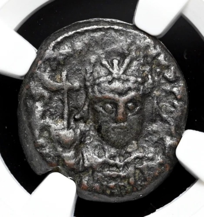 ビザンチン帝国。ユスティニアヌス1世（紀元527-565年）。? デカヌミウム、希少ローマ造幣局、NGC Fine