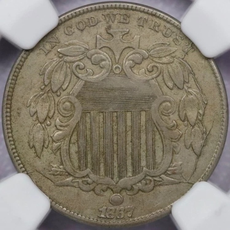 1867年 ノー・レイズ 5セント シールドニッケル - NGC AU 50