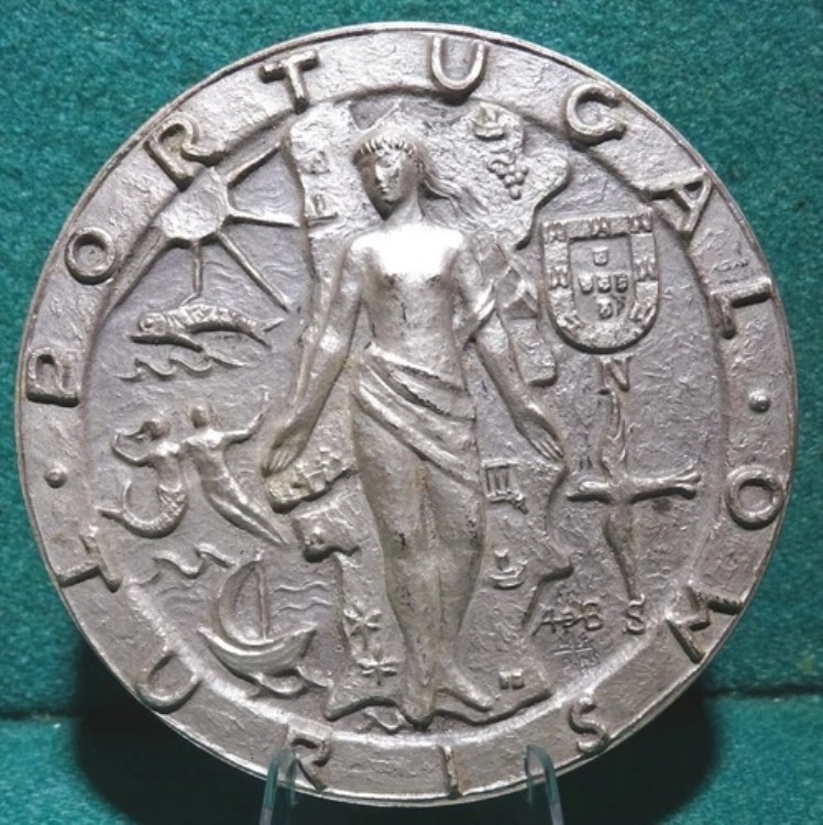ヌード女性地図 ポルトガル 海 - 観光 / 鳩 80mm 312gr 1956年 純銀メダル