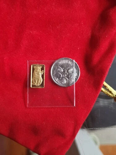 POBJOY MINT LONDON ボブ・ザ・キャット 1g .9999 ゴールド オリジナルプラスチックスリーブ入り - 超レア