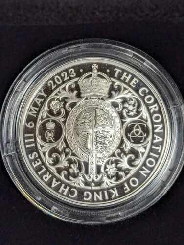 2023 イギリス チャールズ3世 戴冠式 5ポンド 銀貨 英国 2023年 国王チャールズ3世戴冠式記念 5ポンドピエフォー銀貨
