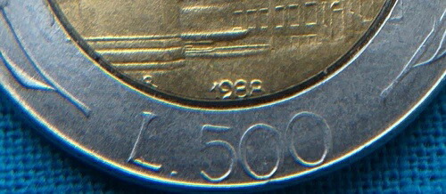 イタリア 500 リラ、1988 年 MINT ERROR 非常に収集価値があります。