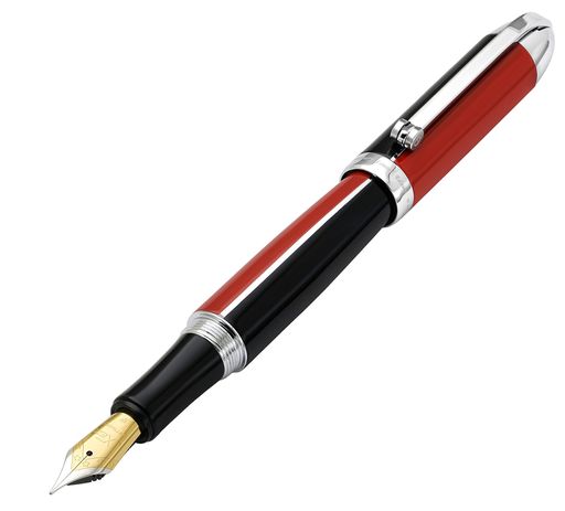 Xezo Visionary 金管楽器と軽銀筆、細字書き込み先。赤と黒の御手々漆。500の押さえる版の携帯電話。古典派音楽なデコ・ソウザ色の取り並べる、レトロフューチャーな上半身表現スタイル