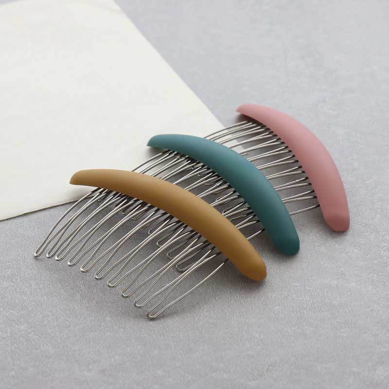 楽天市場 ネコポス送料無料 ヘアコーム ヘアピン 夜会巻きコーム ヘアクリップ ヘアアクセサリー ヘアアレンジ ヘアアクセ コーム 三日月 マット シンプル 結婚式 パーティー 二次会 ブランド Jewelvox ジュエルボックス