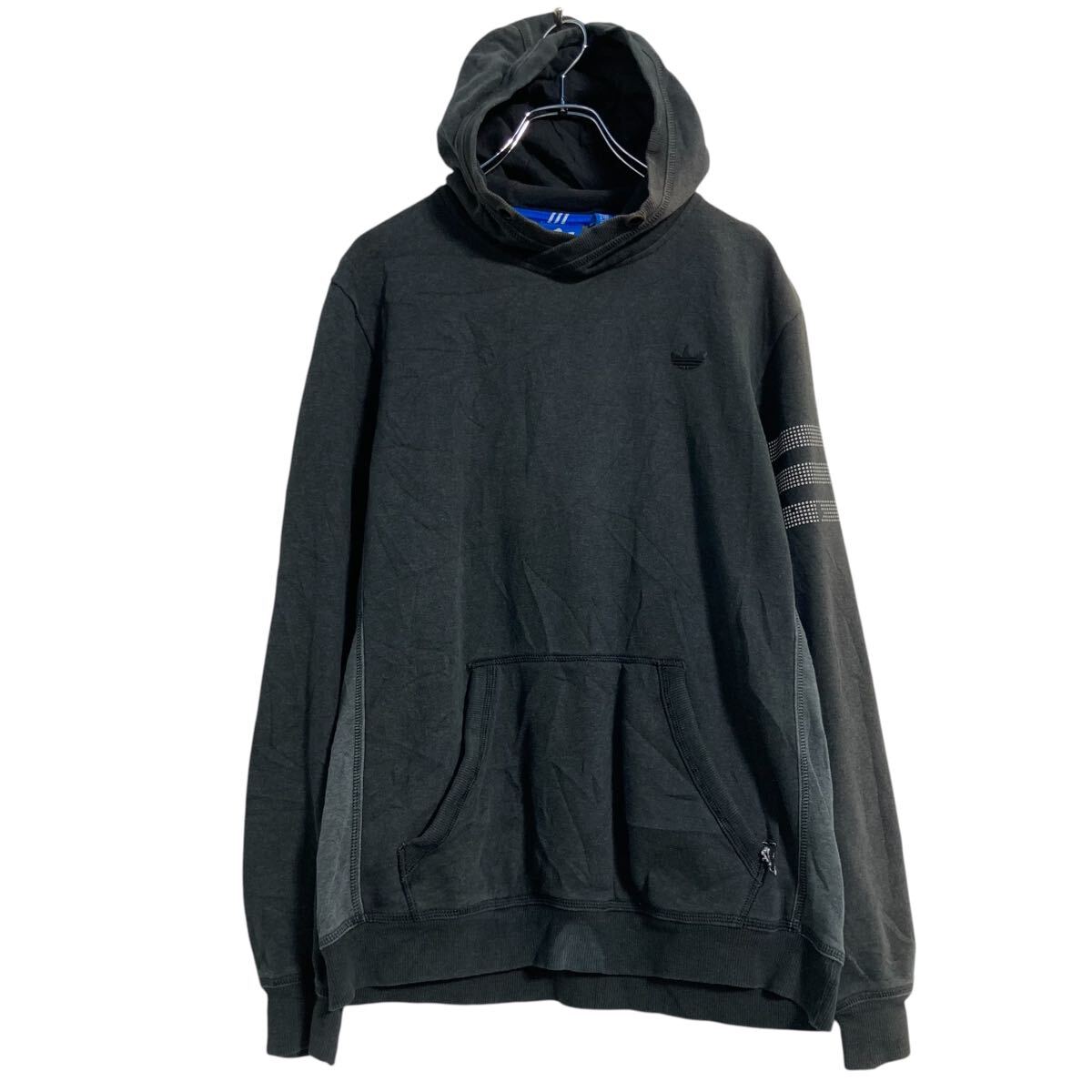 【ヴィンテージ アディダス ロゴパーカー】NBA ウルブス L相当 黒 輸入古着 中古・古着通販】adidas (アディダス) シカゴブルズ 裏起毛プル