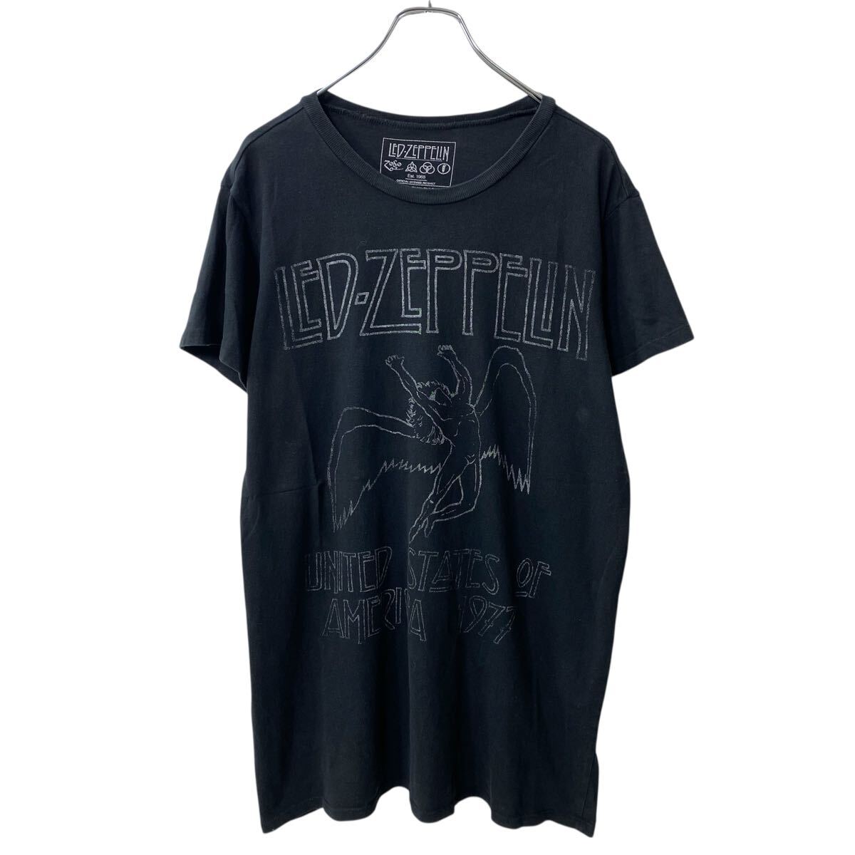 レザレクション　RESURRECTION　コンペ　Tシャツ ウェバーが『マトリックス レザレクションズ』の公式Tシャツを