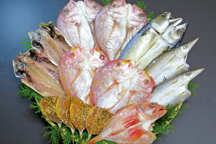 店内全品5引き半額 冷凍 B 海鮮バラエティー詰合せ ７種 福岡県 博多ウエダ 国分 ヤマト運輸でお届け お中元 送料込み直送 グルメ 食品 魚介類 シーフード Www Murad Com Jo