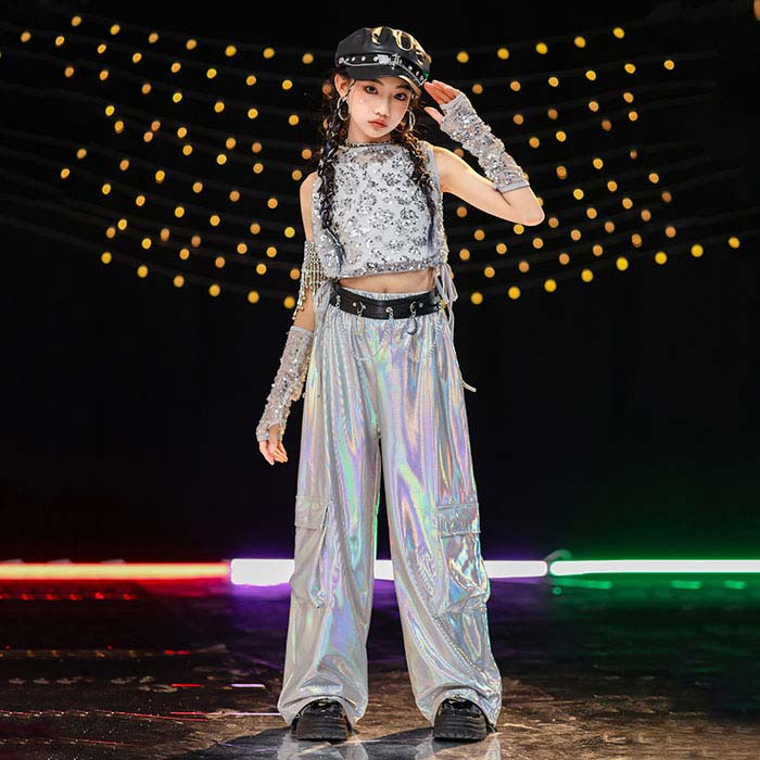キッズジャズダンス衣装 キラキラ 女の子 トップス ノースリーブ フード付き シースルー パンツ 上下セット 光沢感 フリンジ 個性的 帽子 編み上げ ストリートダンス jazz ヒップホップ ステージ衣装 団体服 発表会 へそ出し 子供 hiphop locking popping 舞台演出服