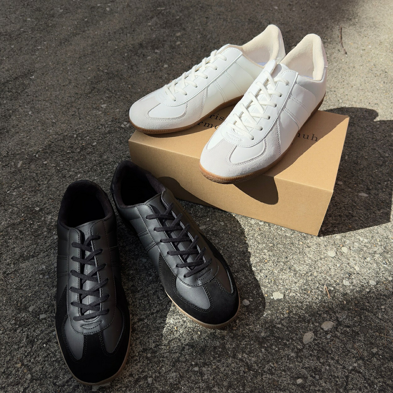 \"REPRODUCT\"" GERMAN TRAINER White Black / 写し物 リプロダクト ジャーマントレーナー スニーカー 形づくるシューズ ミリタリー 白いこと 黒いこと"