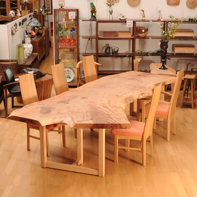 【楽天市場】一枚板 テーブル ダイニングテーブル 食卓 大型 座卓 兼用 脚付き 高級 栃 トチ 無垢 和室 和モダン 天然木 国産 日本製