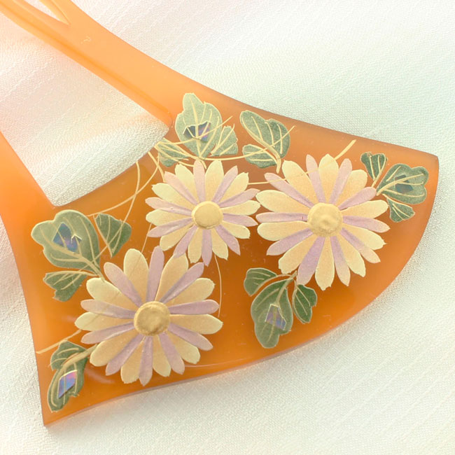 かんざし べっ甲調台 蒔絵 螺鈿 金藤二色菊 Rバチ型 日本製 ゴールド らでん ラデン 紫 相撲取り草 若紫 点火装置相撲取り草 菊 秋草の花 きく 寄りあい 寄りあい 成年者式 有りがたさ会 御芽出度 二次会 フォーマル 振袖 色留袖 短い訪問着 後ばらい下げ
