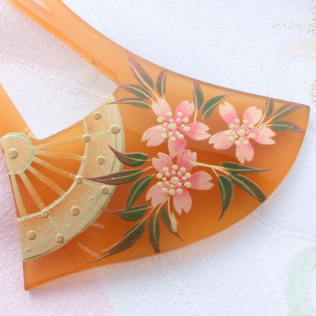 かんざし　べっ甲調台　蒔絵　桜3輪と片輪車　Rバチ型 7,920円