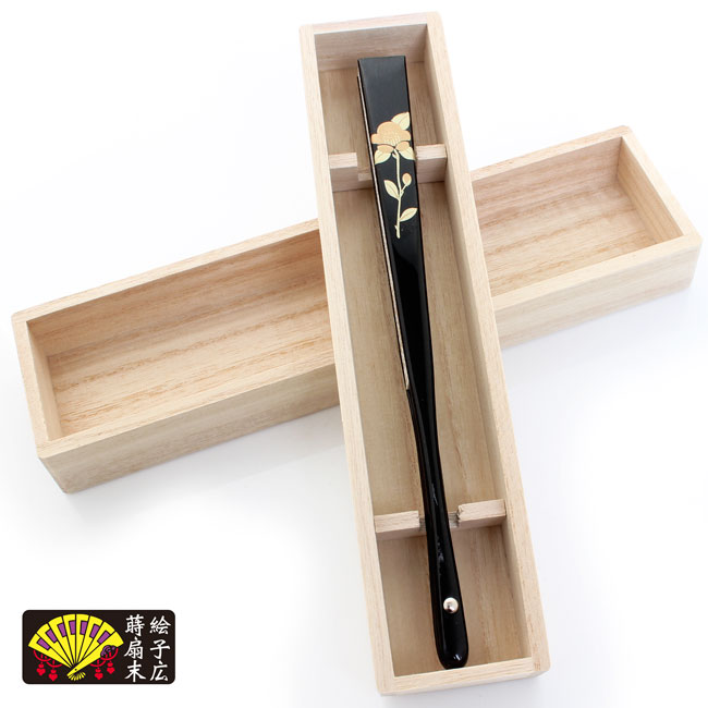 【お取り寄せ商品】留袖用　慶事用　扇子　末広　金銀扇　祝扇　祝儀扇　黒漆調 蒔絵　椿1輪　CZ　つばき　ツバキ