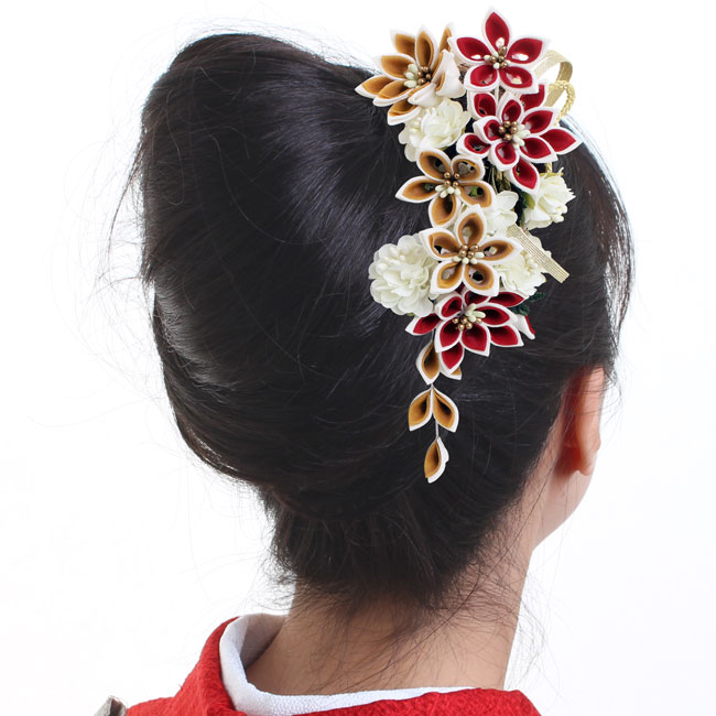 安い 髪飾り 和装 つまみかんざし 髪飾り 花 つまみ細工 2点セット 成人式 振袖 卒業式 袴 結婚式 ウエディング ドレス 浴衣つまみかんざし コームタイプ 大剣菊つまみ 二種のリボン添え 全4種類 驚きの安さ Www Eh Net Sa