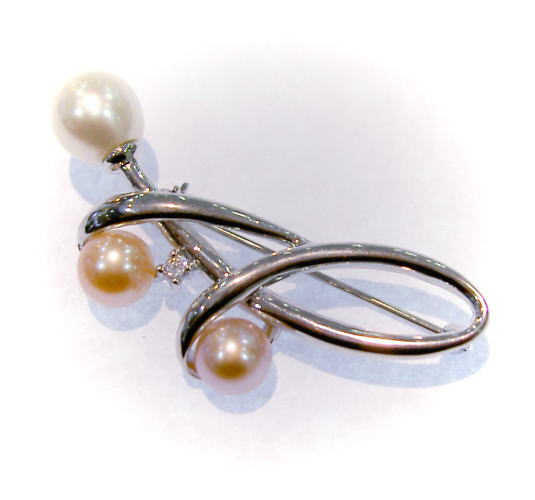 SVシルバー淡水パール　ブローチ｜ＪＥＷＥＬＲＹ　ＬＡＮＤ