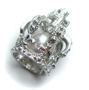 ホワイトゴールド　王冠・クラウン　パール　ペンダントトップ♪｜ＪＥＷＥＬＲＹ　ＬＡＮＤ 46,800円