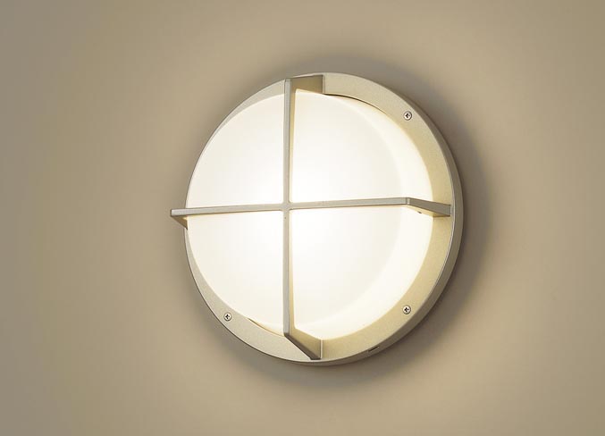 パナソニック　天井直付型・壁直付型　LED（電球色）　ブラケット　拡散タイプ・密閉型　LEDフラットランプ交換型・防雨型　60形電球1灯器具相当　LEDフラットランプφ70用　ランプ付　XLGE8017CE1(LGW85239Y+LLD4000LCE1)