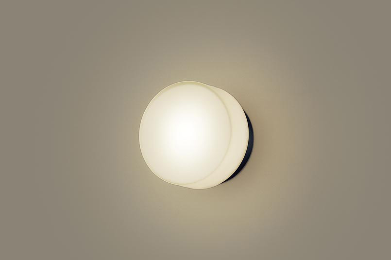 パナソニック　天井直付型・壁直付型　LED（電球色）　ポーチライト　密閉型　LED電球交換型・防雨型　白熱電球40形1灯器具相当　ランプ付　LGW85004BF｜わがと照明 11,019円