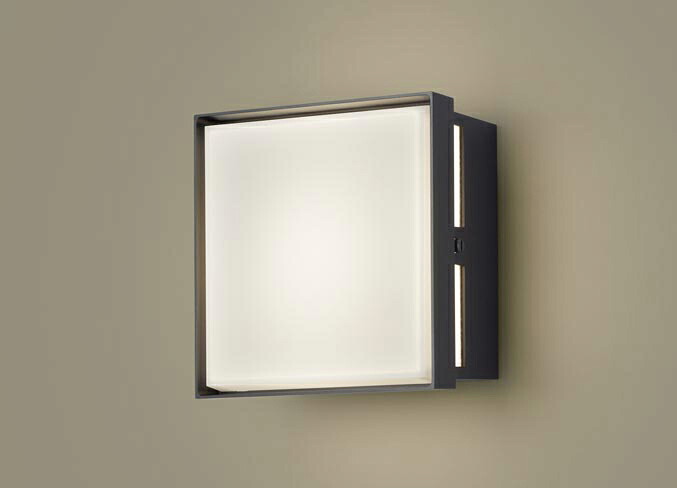パナソニック　壁直付型　LED（電球色）　ブラケット　密閉型・拡散タイプ　LEDフラットランプ交換型・防雨型　白熱電球40形1灯器具相当　ランプ付き　XLGE8020CE1(LGW85221B+LLD2000LCE1)
