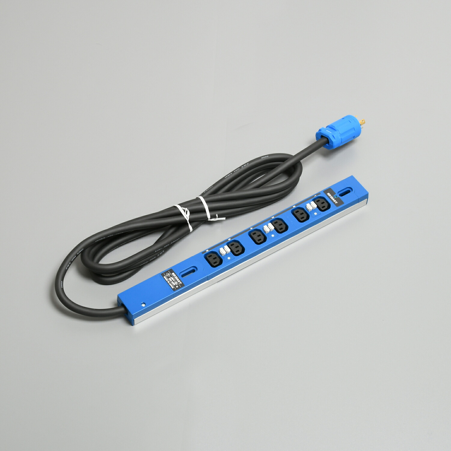 アメリカン電機　接地形2P 20A 250V　0Uコンセントバー 20A入力 IEC C-13×6ヶ口　青　HAC9060LSBL