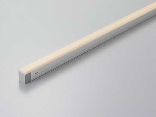 DNライティング 屋内用 Seamlessline LED照明器具 SFL-P4 低輝度タイプ 光源一体型 電源内蔵 コンパクト型 全長832mm 電球色(2800K) スクエア型カバー SFL832L28S-P4 ※受注生産品|わがと照明
