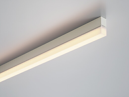 ＤＮライティング TRIM LINE LED照明器具 間接照明 TRE2-ADB 調光兼用型 位相調光 本体色:白(ホワイト) 全長1500mm 温白色(3500K) 高演色型 TRE2-1500H35-ADB ※受注生産品