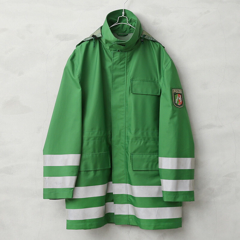 実物 USED ドイツ警察 WATERPROOF“POLIZEI”ポリスジャケット #2【クーポン対象外】【I】秋 冬 プレゼント ギフト｜アウター メンズファッション 防水 透湿 防寒 古着 アウトドア PTFE リフレクター 機能性