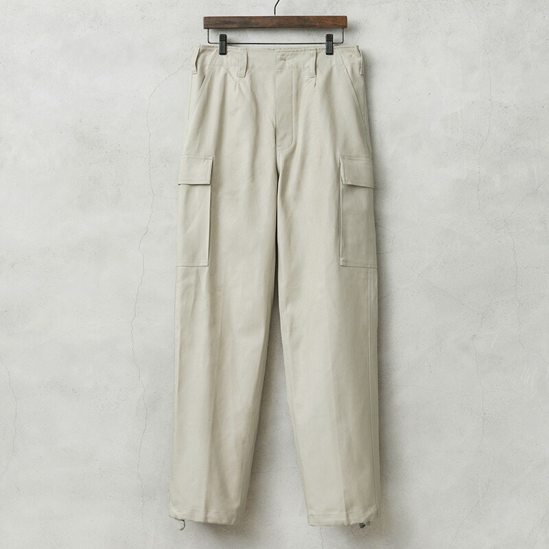 実物 新品 デッドストック ドイツ軍 モールスキン カーゴパンツ オフホワイト【クーポン対象外】【I】|メンズ ボトムス 大きいサイズ ポケット多い ミリタリーパンツ 白 ワイドパンツ 古着 ファッション おしゃれ 夏 ワイパー|WAIPER店