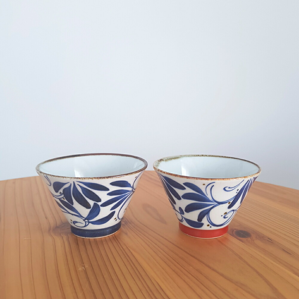 楽天市場】【波佐見焼 茶碗】勲山窯 ご飯茶碗 小花 ふわり 反飯碗