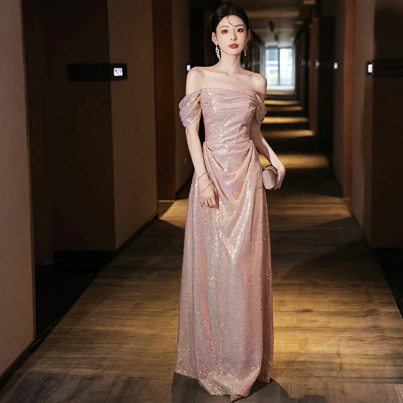色合いお召しもの ロングお召しもの オフショルダー サクラ色 寄りあいお召しもの 御芽出度お召しもの ウェディングドレス 御芽出度 二次会 交歓会 花嫁御寮 かき鳴らす会 告げ知らせる会 前撮り フォーマルドレス カクテルお召しもの 進行係り 御芽出度 夕まぐれお召しもの 高座お召しもの 編み上げ 音楽会