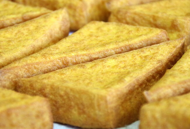 大ヒット 絹生揚げ 2枚入り 秘伝製法で味を逃しません。 厚揚げ 大豆製品 豆腐 加工品 大豆たんぱく ビールのつまみ 日本酒 つまみ ヘルシー  おつまみ 健康 タンパク質 たんぱく質 食べ物 食品 お取り寄せグルメ おかず 美味しいもの おいしいもの 豆腐 | antiguaboreal.com