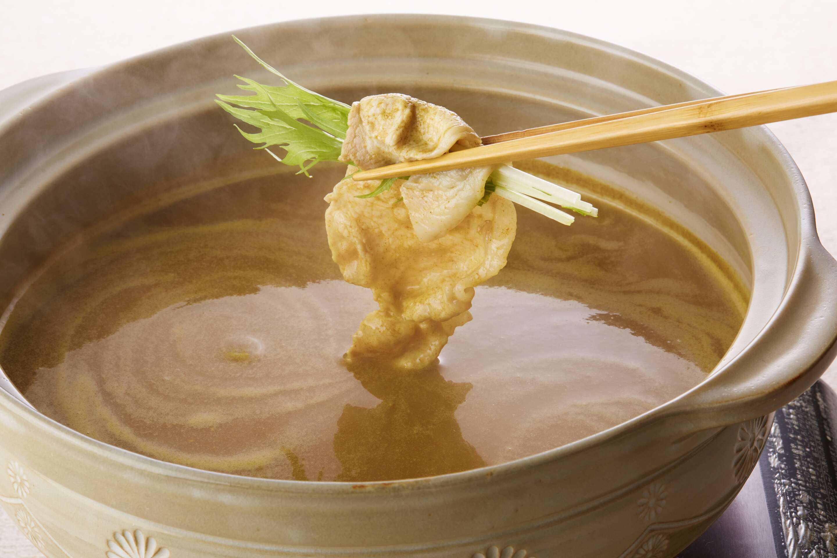 カタログギフトも！ 若鯱家監修カレー鍋スープ4個セットカレー 鍋 スープ カレー鍋 カレースープ 鍋の素 お取り寄せ ギフト 時短 若鯱家  マルサンアイ グルメ お土産 名古屋 名古屋飯 名物 名産 通販 贅沢 御歳暮 お歳暮 カレーリゾット カレーつけ麺 ドライカレー qdtek.vn