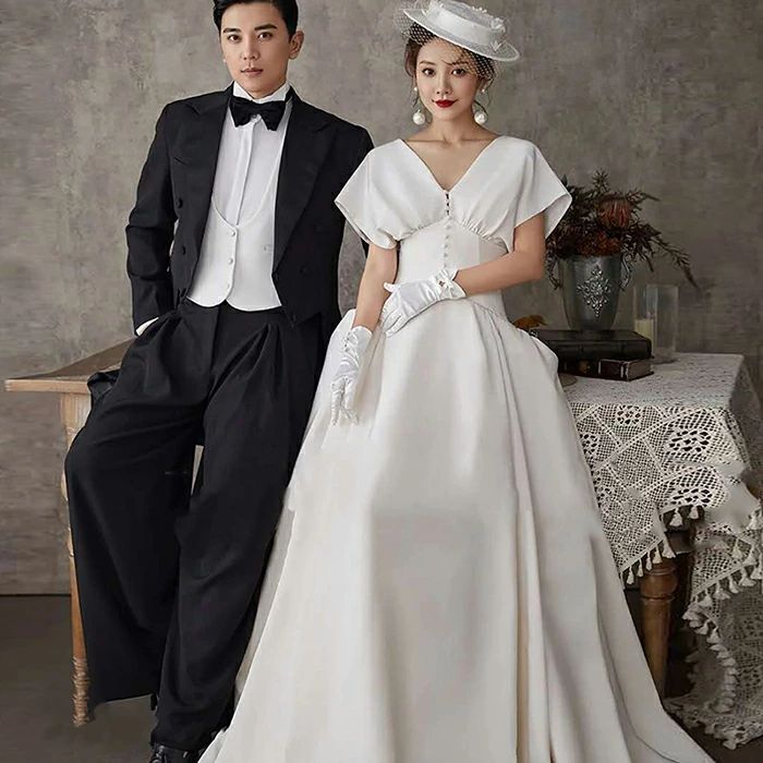 二次会 ロングドレス 袖あり Aラインドレス ウェディングドレス 結婚式 花嫁ドレス 演奏会 パーティードレス ブライダル お呼ばれ エンパイア ワンピース 大きいサイズ 披露宴 海外挙式 前撮り wedding dress XXS XS S M L XL XXL XXXL 後撮り お色直し|わくわくわく堂