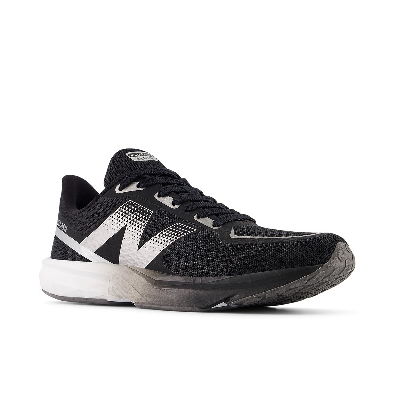 newbalance ダイナソフトフラッシュV7ブラック/ホワイト7B9 WFLSH7B9　婦人靴 ランニング FLASH レディススニーカー NB ニューバランス ジョギング 黒/白　 Flash トレーニング　デイリートレーナー運動靴 普段履きフライングNB 部活動　薄底
