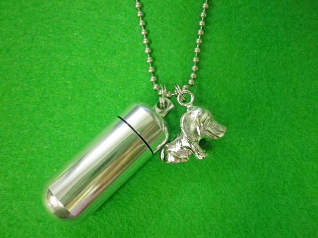 ペット仏具 遺骨ペンダント(カプセル 大)ビーグルステンレスボールチェーン【手元供養】【ビーグル】【仏具】【カプセル】【遺毛】【供養】
