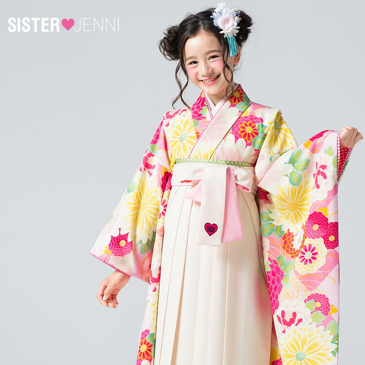 【7/19 20:00～7/26 1:59まで最大2,000円OFFクーポン】【７泊８日レンタル】 袴 レンタル 小学生女子 SISTER JENNI 卒業式 袴 レンタル 女の子 小学校「ジュニア卒業式袴レンタルセット ピンク地にピンク・黄色の牡丹と菊 花」 ひな祭り 十三参り 着物 衣装 レトロ モダン｜和　なでしこ
