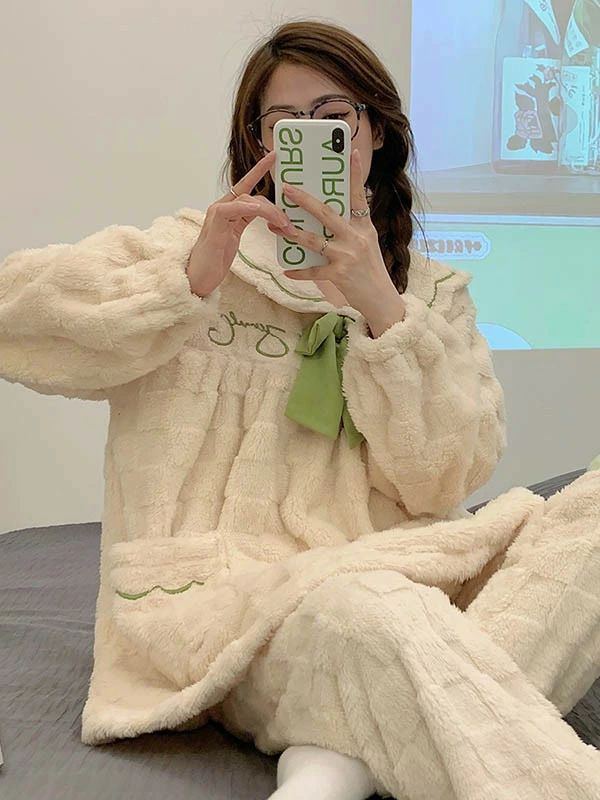 【2点600円割引】もこもこパジャマ レディース リボン 冬 かわいい 長袖 ルームウェア もこもこ パジャマ 部屋着 寝間着 おうち時間 女性用 ふわふわ 前開き 上下ゼット 可愛い 韓国 暖かい モコモコ あったか プレゼント 結婚祝い オフホワイト