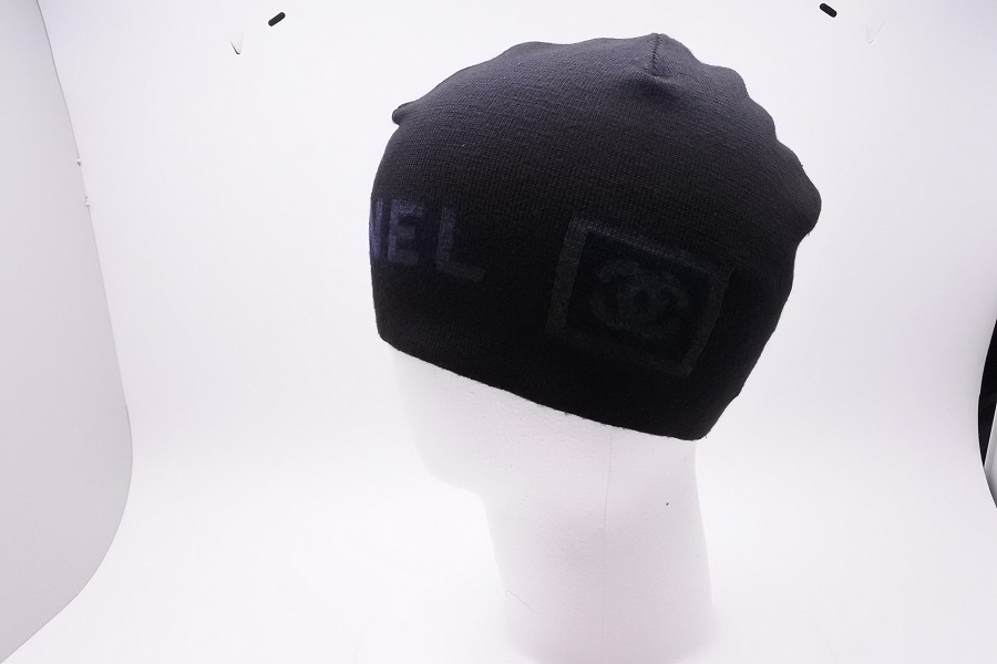 USED 中古 CHANEL ココマーク×CHANELロゴ入り ブラック ニット帽 帽子