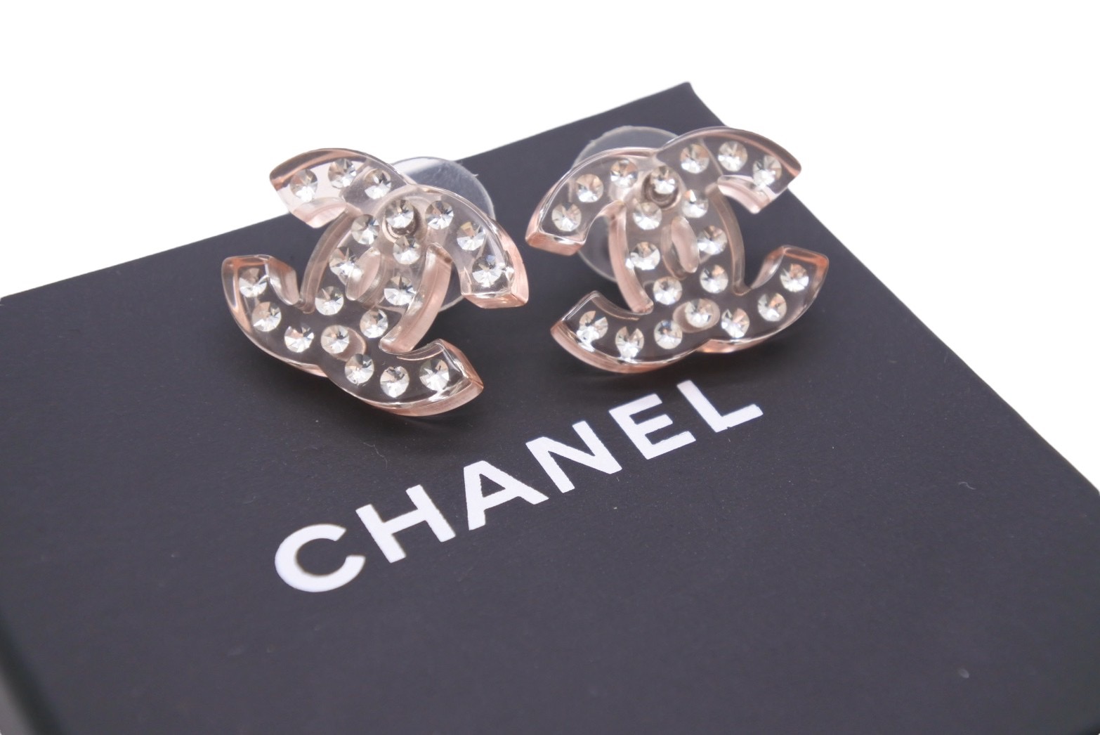 楽天市場】CHANEL【シャネル】 ピアス ピンク系 ビビットカラー 蛍光色